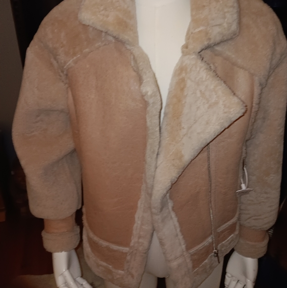 Shearling jacket - Picture 2 of 3